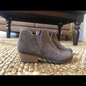 Lucky Brand booties